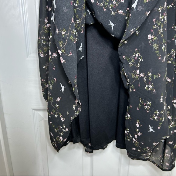 Torrid Black Floral Birds Print Chiffon Ruffled Wrap Versatile  Dress 2/2X/18-20 - Picture 5 of 16